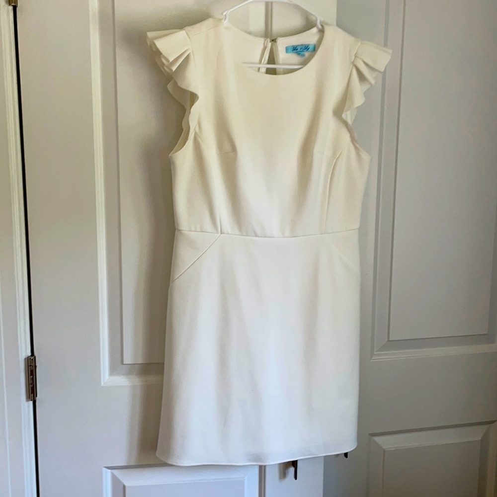 White thick dress perfect for wedding shower